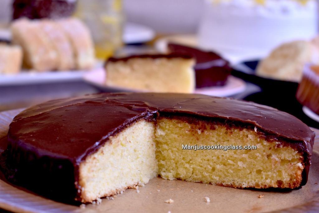 Cake with Fudge Icing