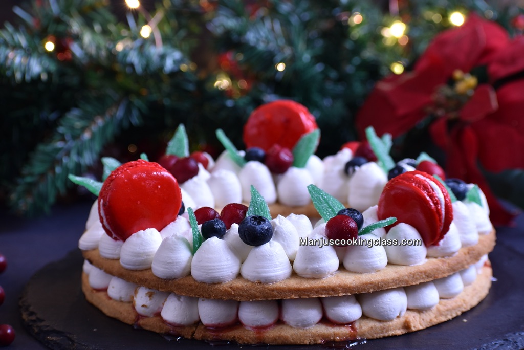 Cream Tart Christmas Wreath