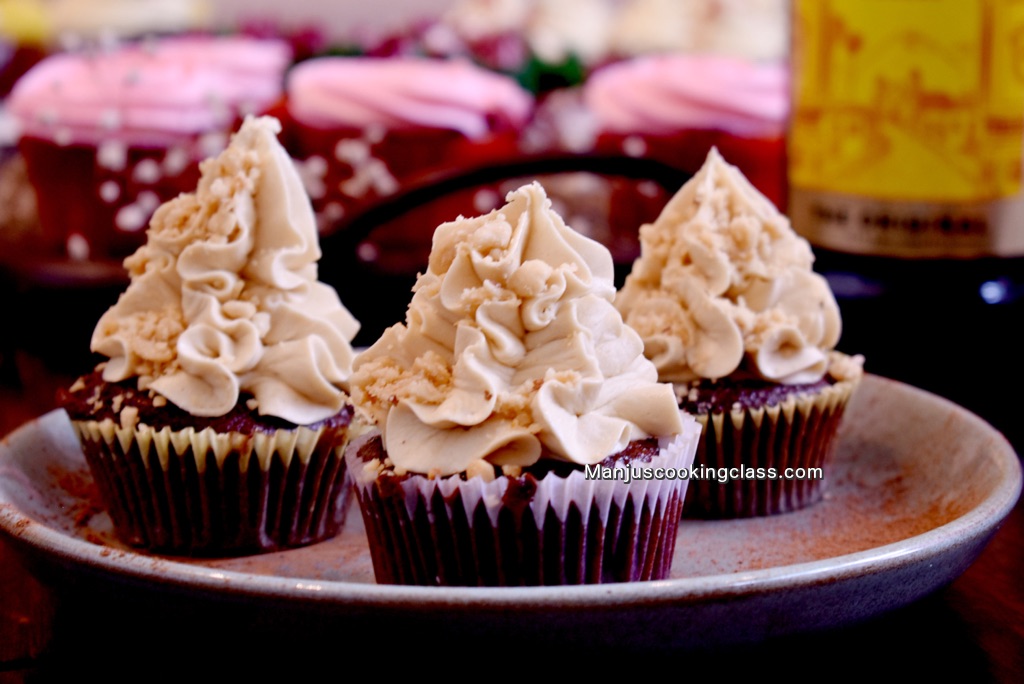 Eggless Coffee Cupcake