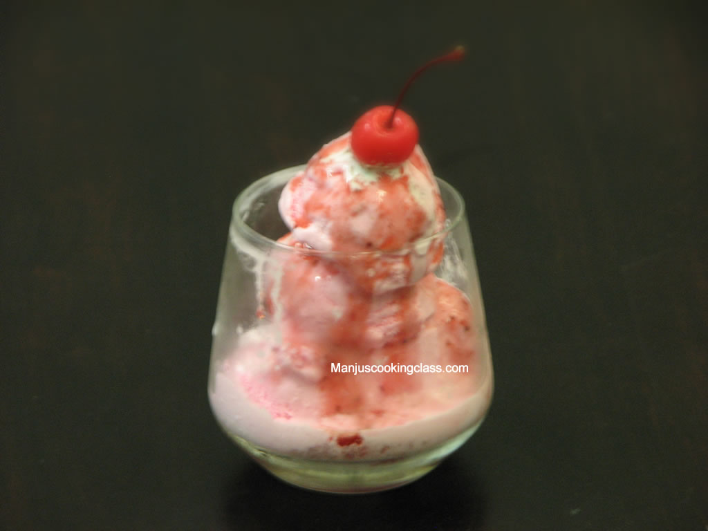 Strawberry Sundae